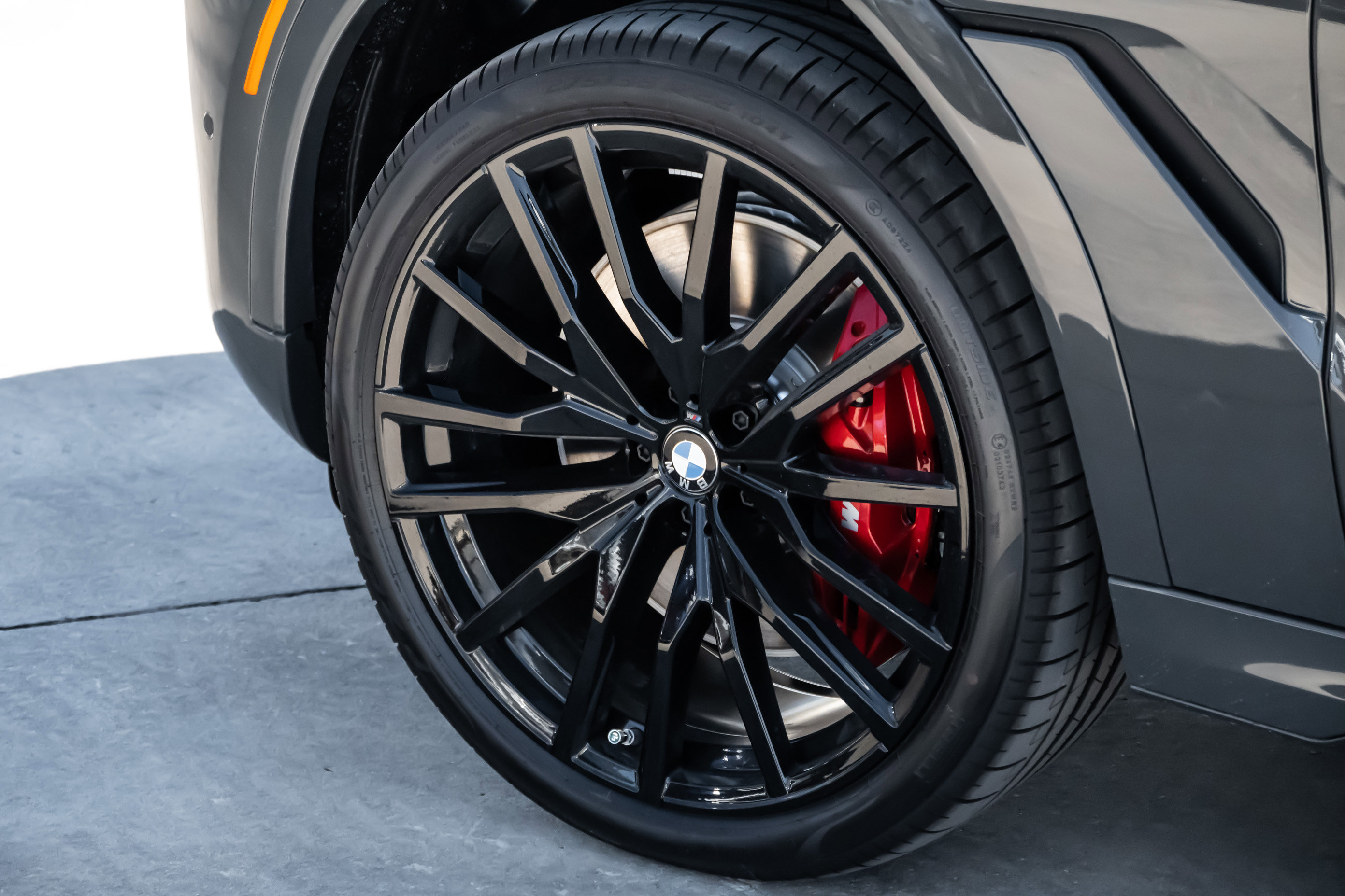 New 2026 BMW X6 M60i image 33