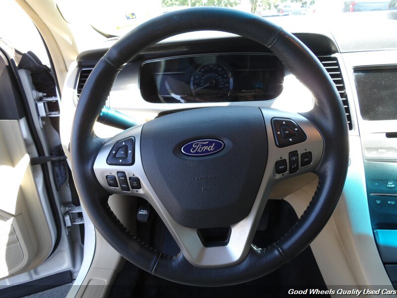 Used 2017 Ford Taurus SEL w/ Equipment Group 201A FWD image 18