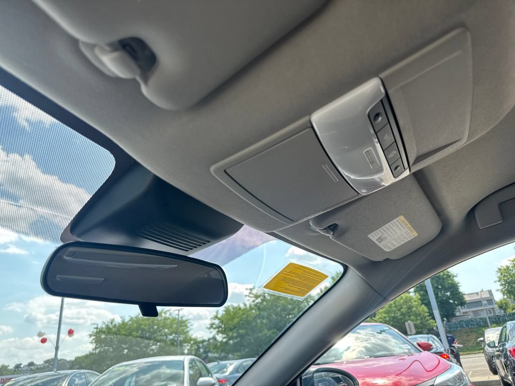 Used 2021 Nissan Sentra SR w/ Trunk Package FWD image 28