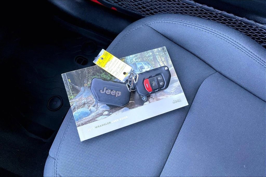 Used 2021 Jeep Wrangler Unlimited Sport image 11