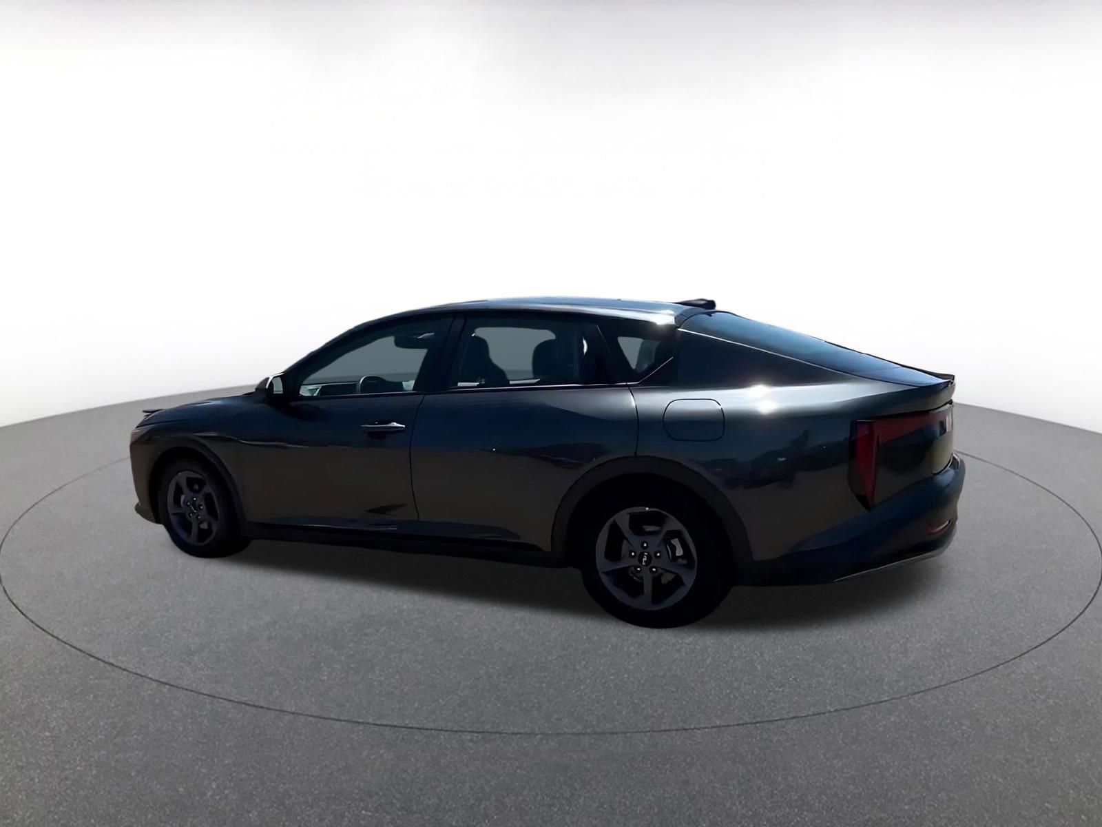 Used 2025 Kia K4 FWD image 9