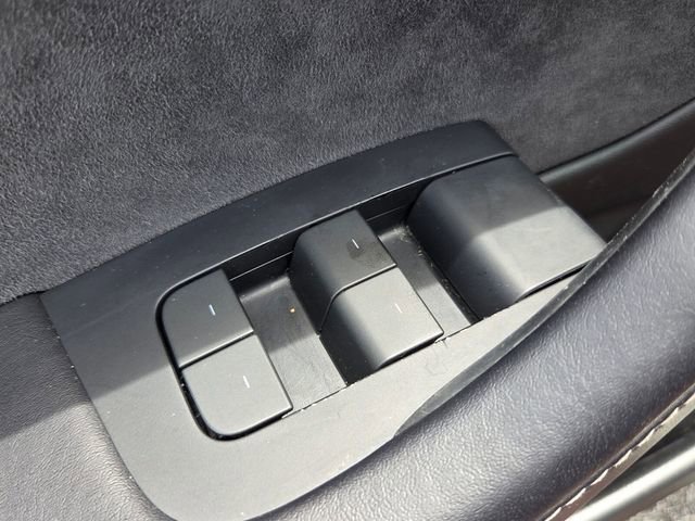 Used 2023 Tesla Model 3 Standard Range image 32