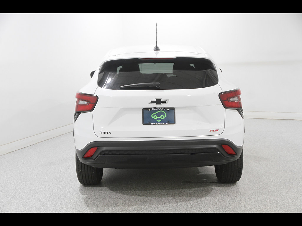 Certified 2024 Chevrolet Trax RS FWD image 19