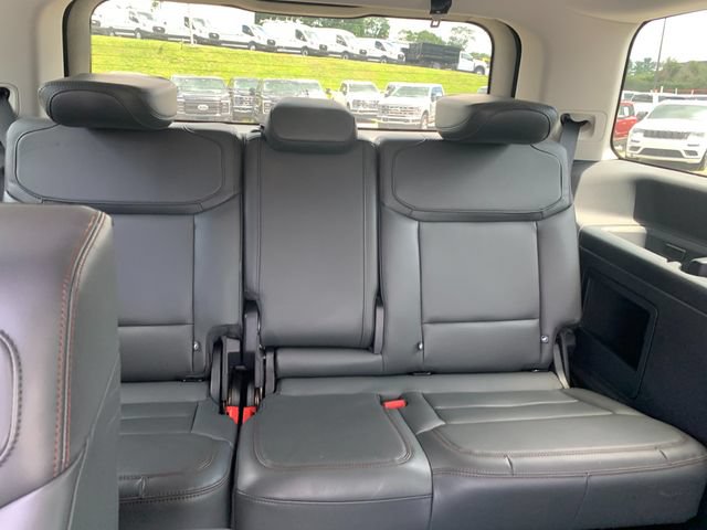 New 2025 Ford Expedition Active RWD image 15