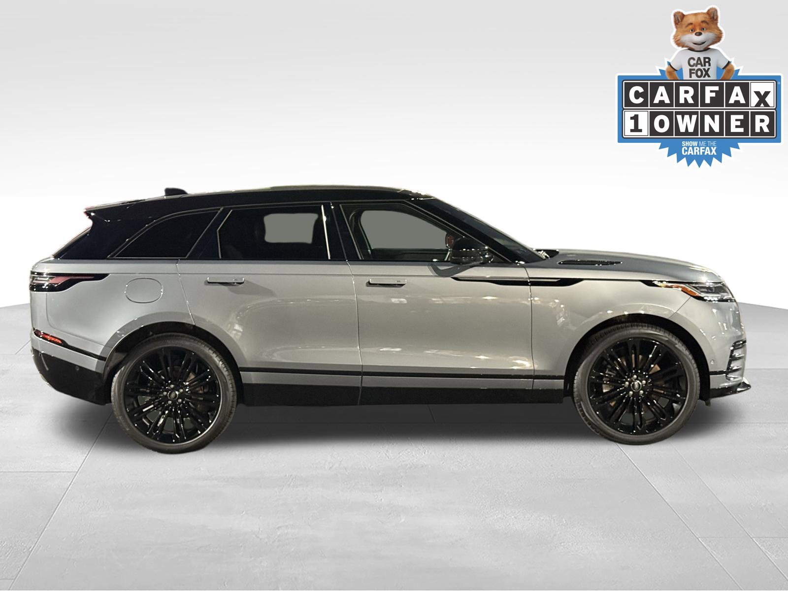 New 2026 Land Rover Range Rover Velar Dynamic SE AWD/4WD image 9
