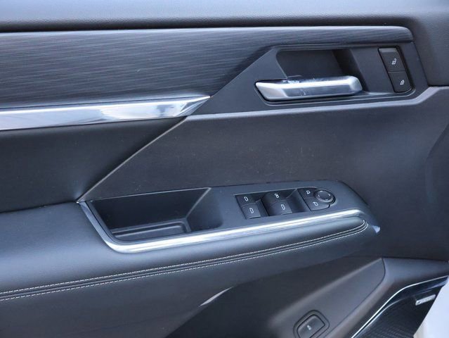 Used 2025 GMC Acadia Elevation image 25