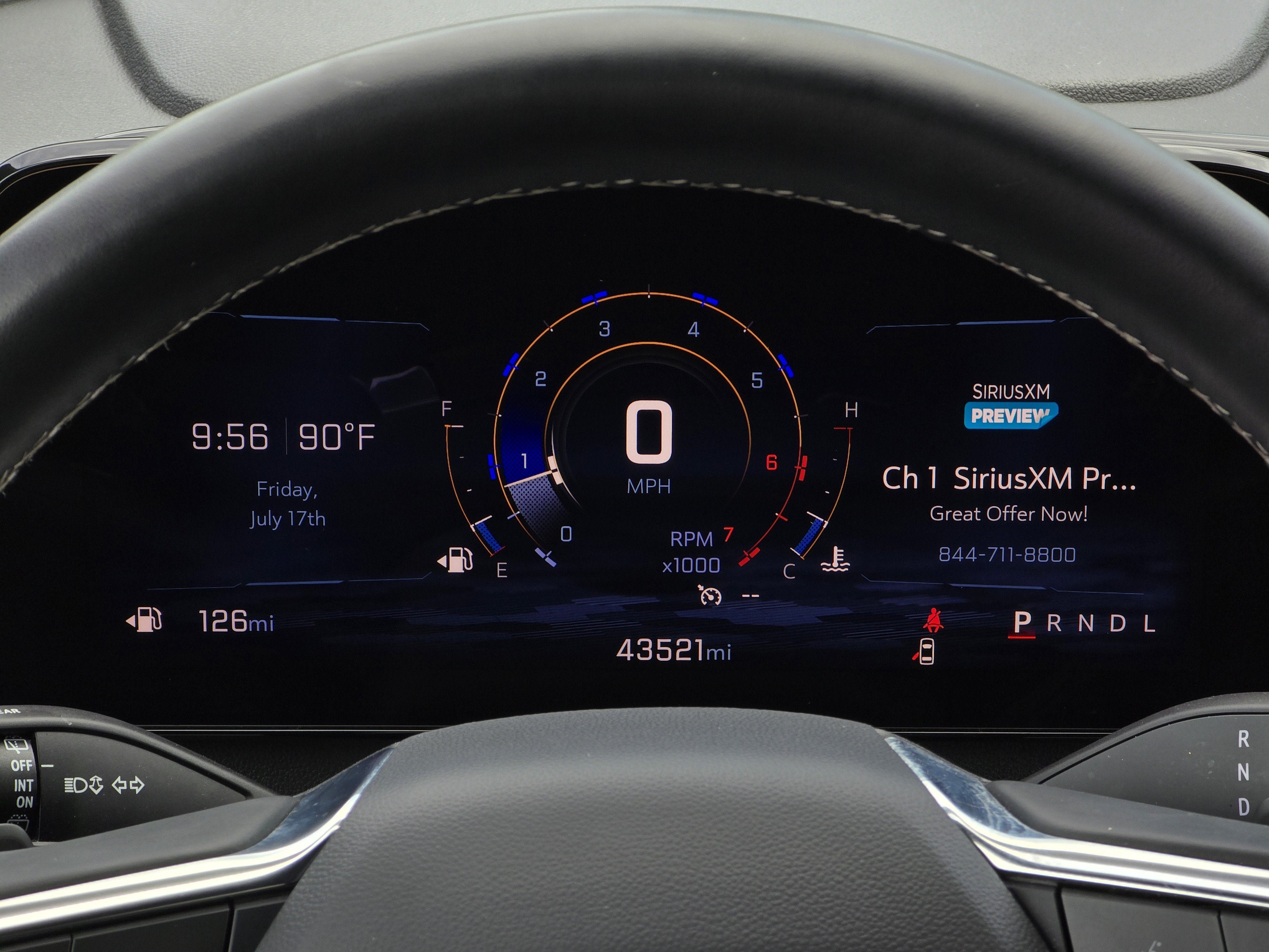 Used 2025 Chevrolet Traverse LT FWD image 15