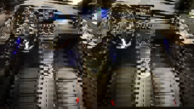 Used 2021 Mercedes-Benz C 300 4MATIC Cabriolet image 5