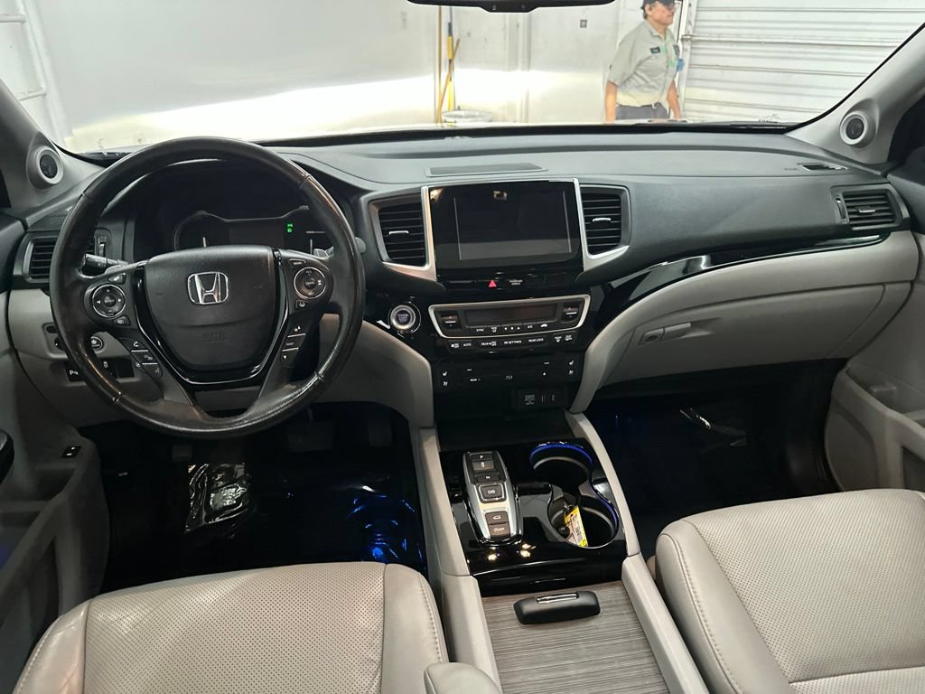 Used 2018 Honda Pilot Elite image 23