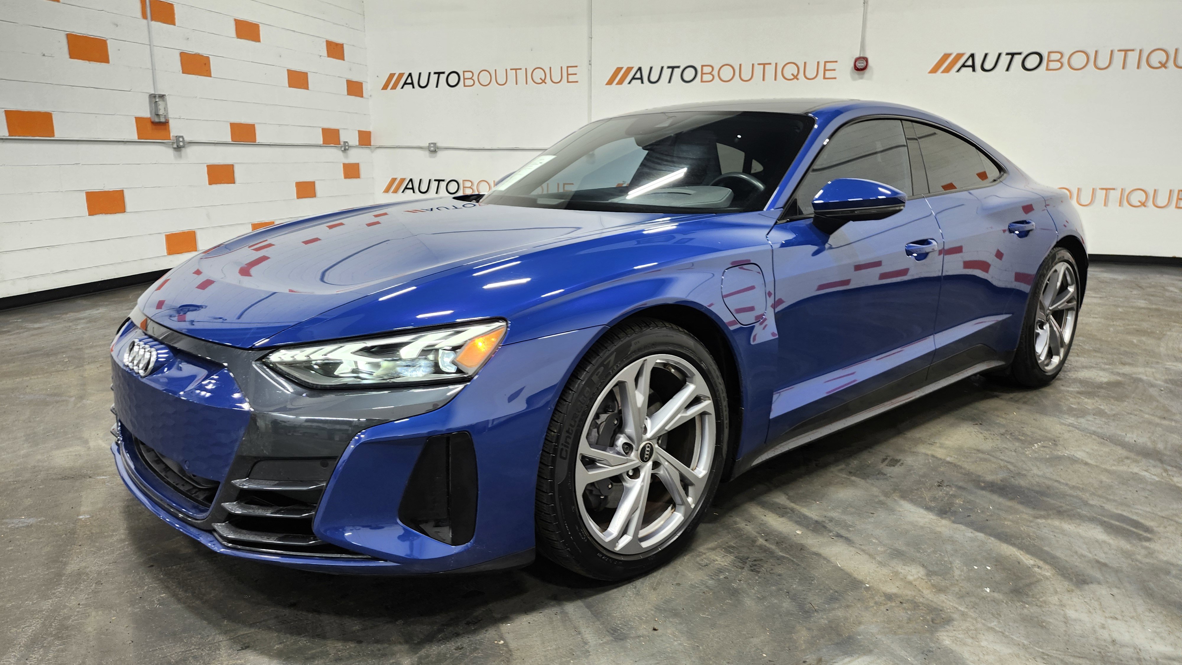 Used 2024 Audi e-tron GT Premium Plus image 14