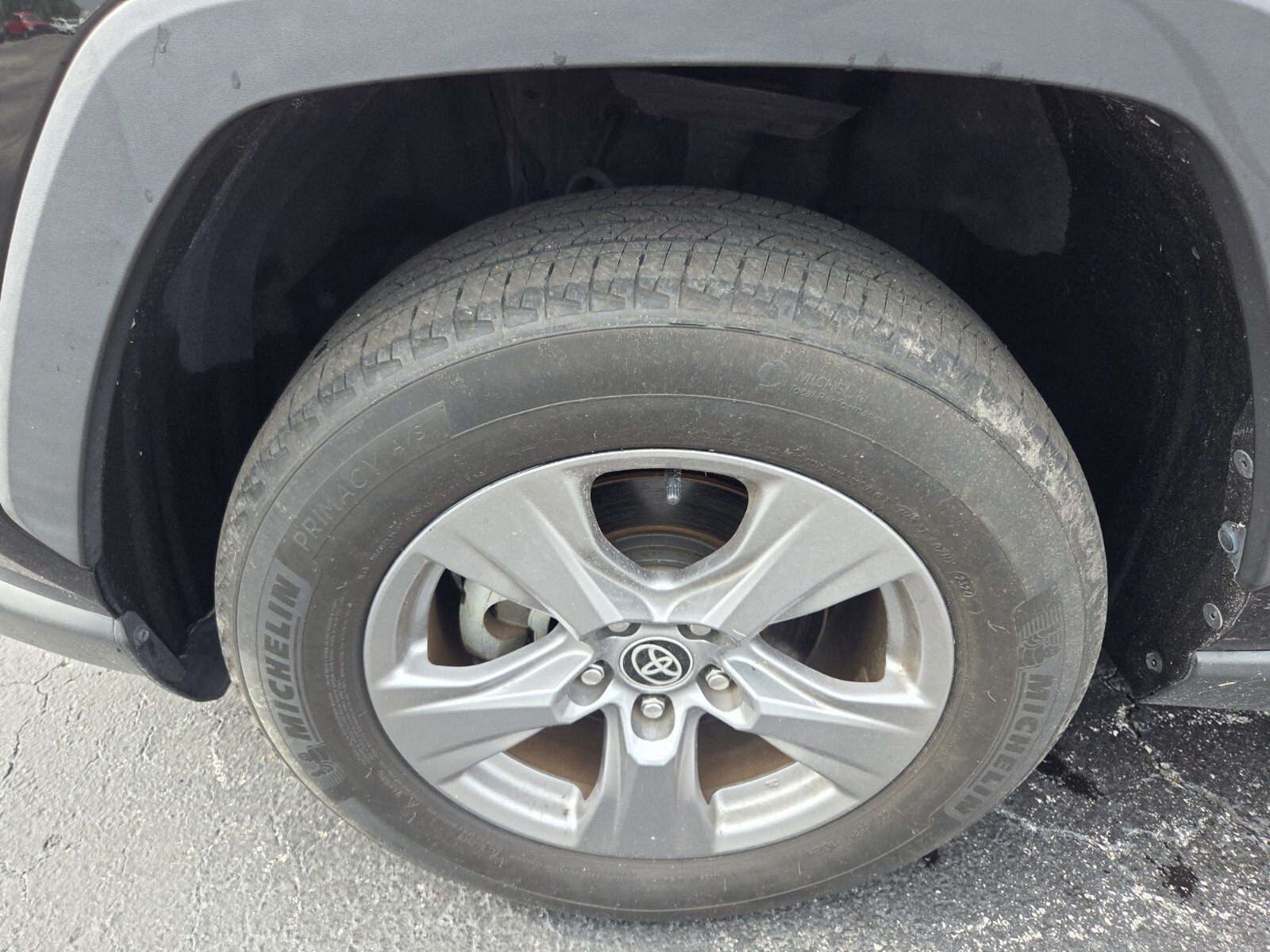Used 2022 Toyota RAV4 XLE FWD image 19