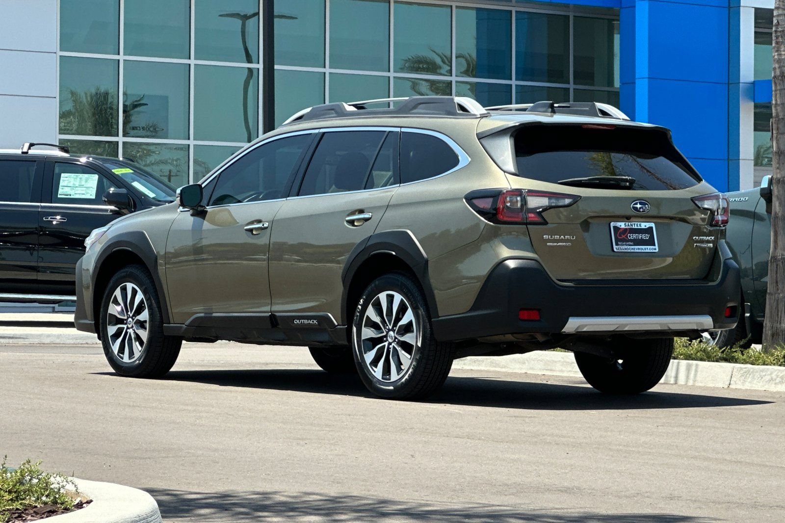 Used 2023 Subaru Outback Touring XT AWD/4WD image 6