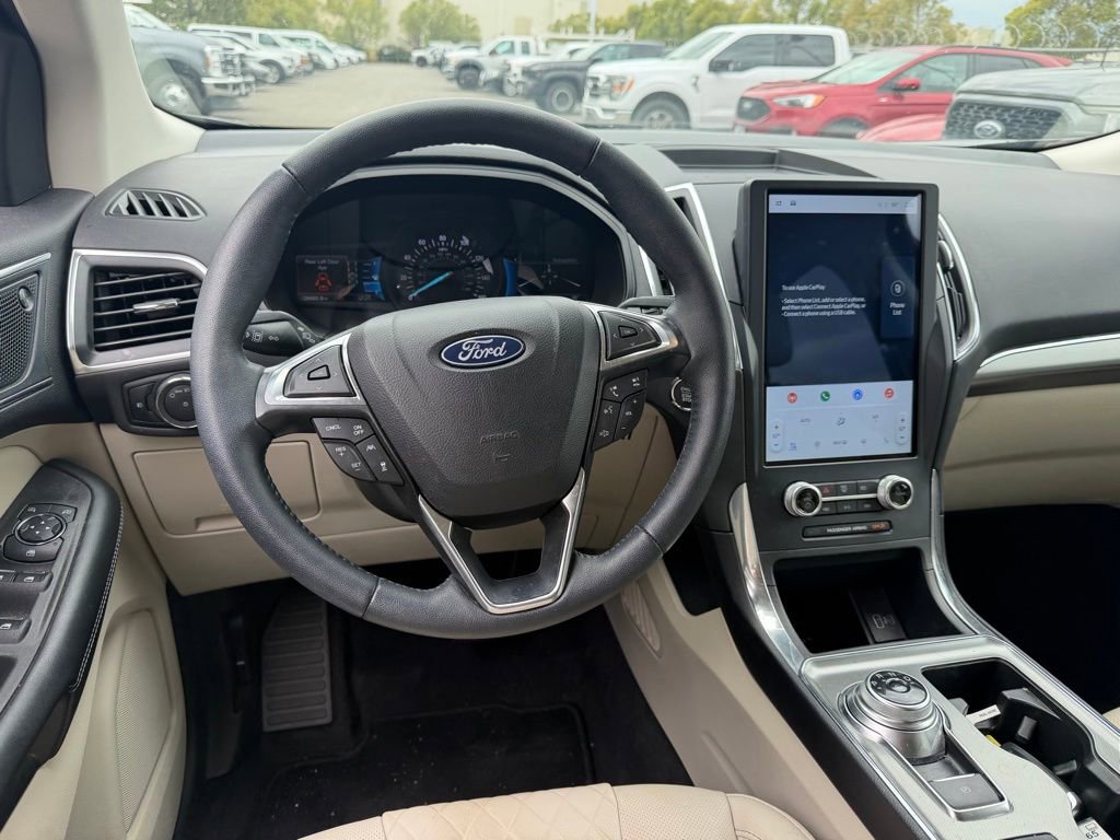 Used 2024 Ford Edge Titanium w/ Equipment Group 301A AWD/4WD image 5