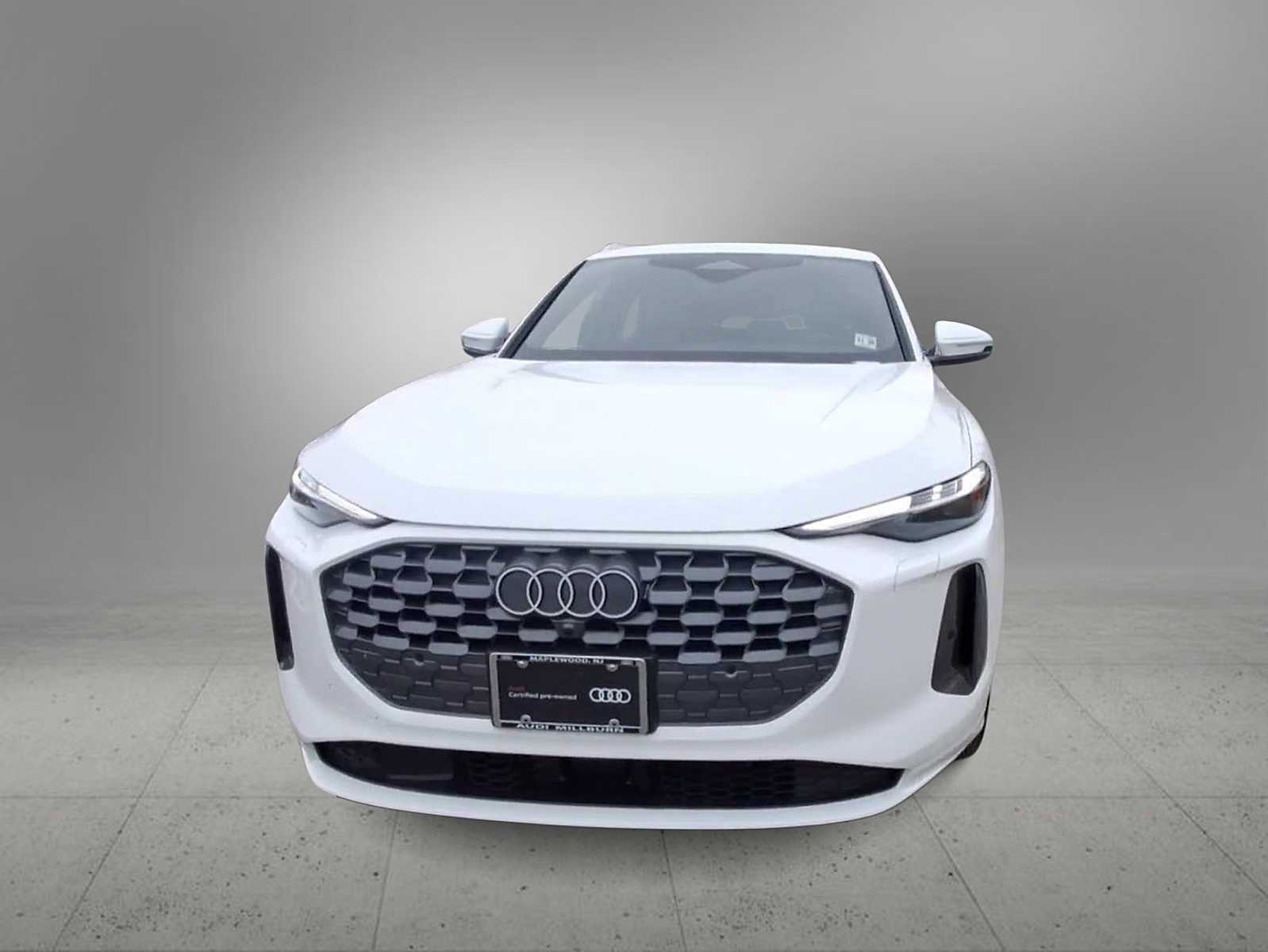 Certified 2025 Audi Q5 Premium Plus w/ Premium Plus image 3