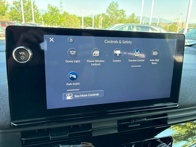 Certified 2025 Honda Prologue EX image 15