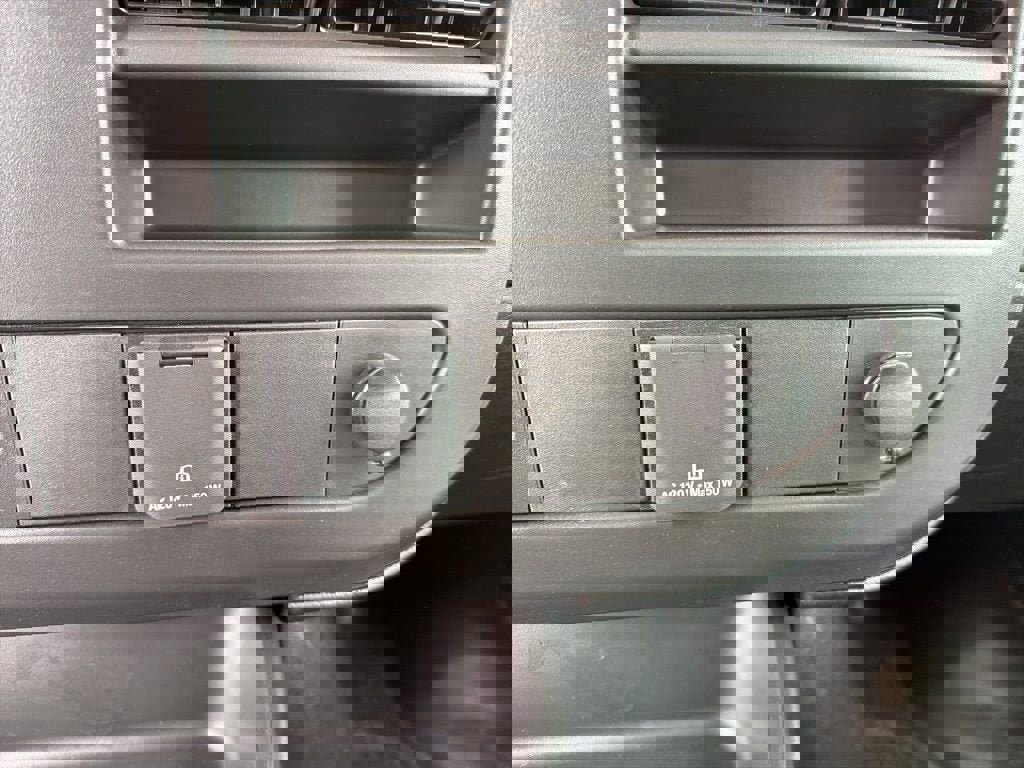 New 2026 Chevrolet Express 3500 w/ Power Convenience Package image 30