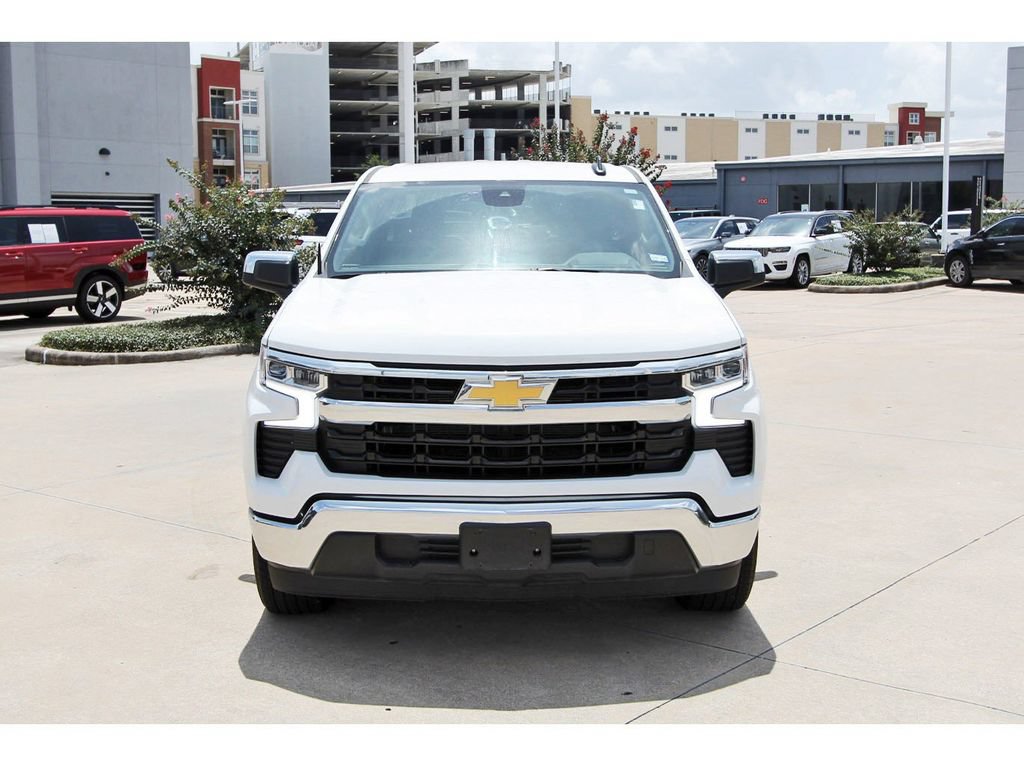 Used 2025 Chevrolet Silverado 1500 LT RWD image 2