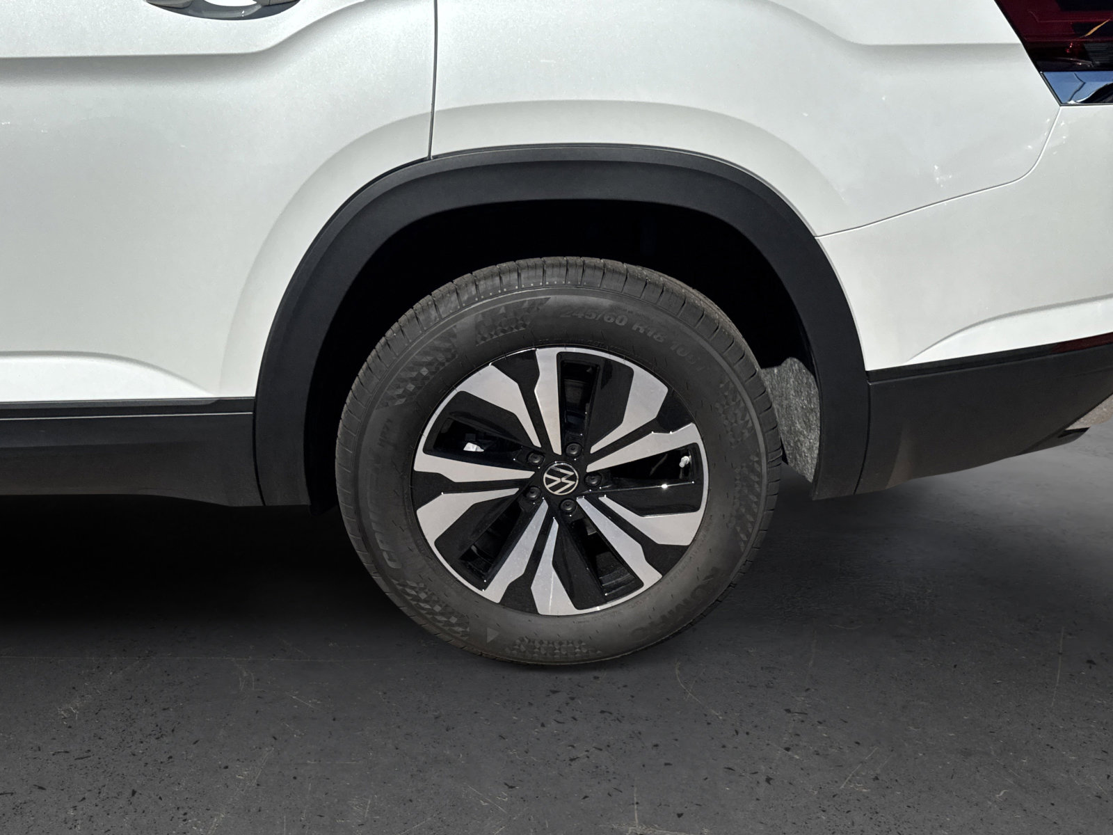 New 2026 Volkswagen Atlas SE image 8