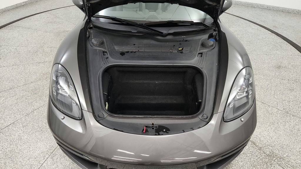 Used 2022 Porsche 718 Boxster RWD image 13