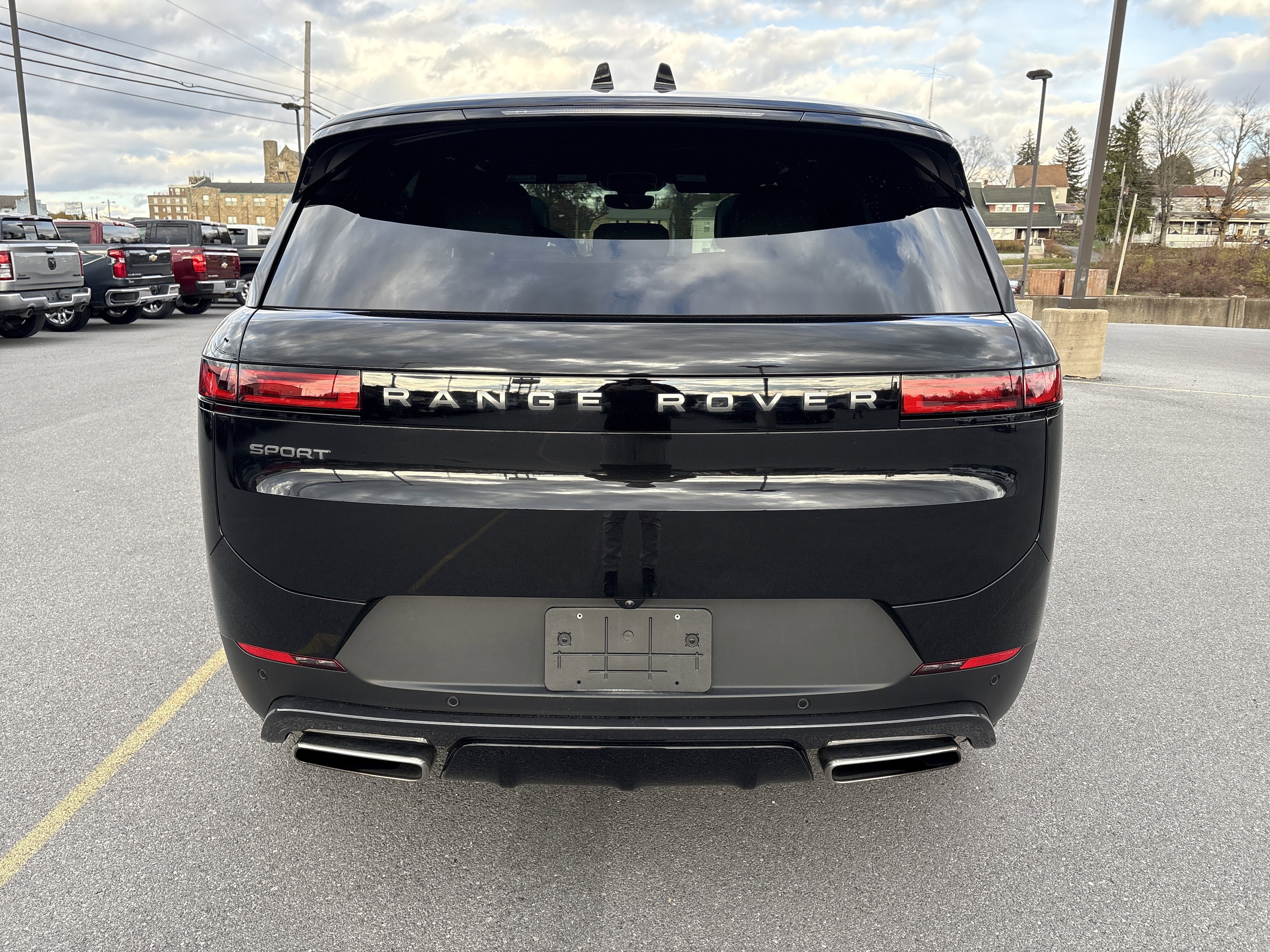 Used 2024 Land Rover Range Rover Sport SE video 4