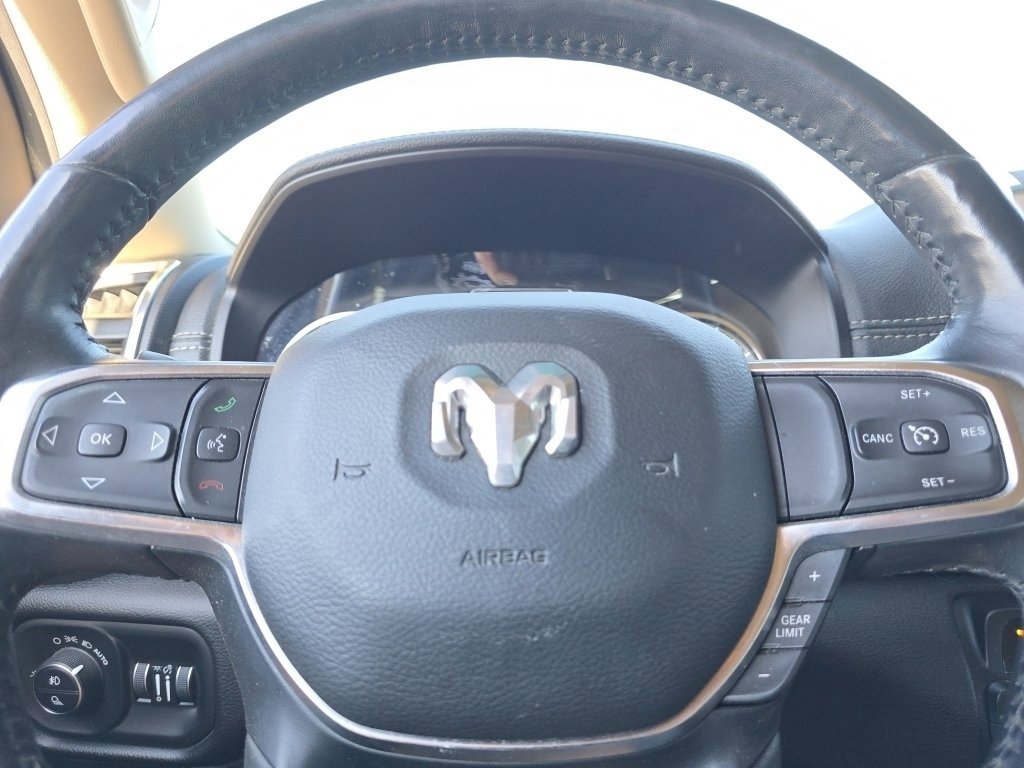 Used 2019 RAM 1500 Laramie image 33