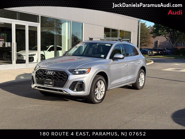 Certified 2023 Audi Q5 2.0T Premium w/ Convenience Package AWD/4WD image 1