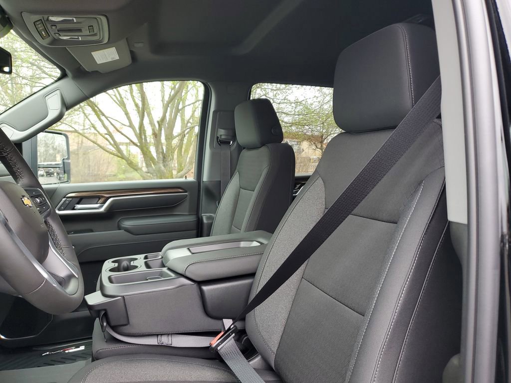 New 2026 Chevrolet Silverado 2500 LT w/ All Star Edition image 14