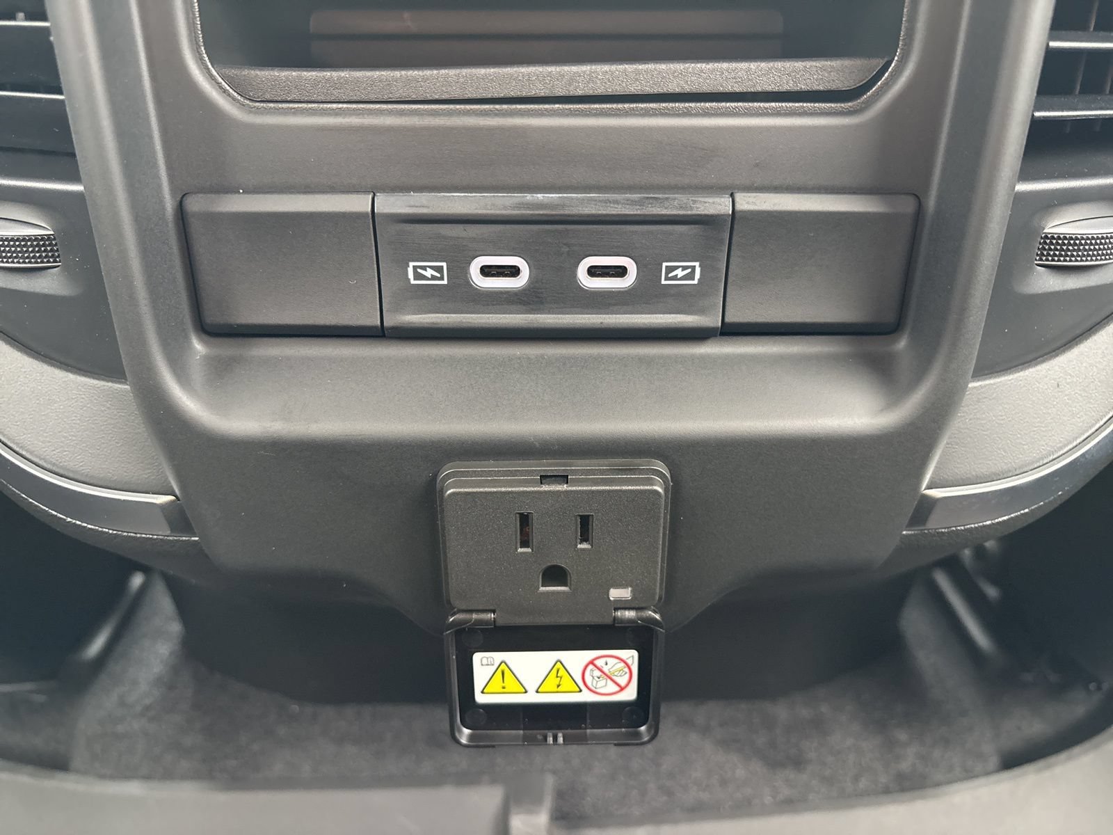 Used 2026 RAM 1500 Lone Star RWD image 18
