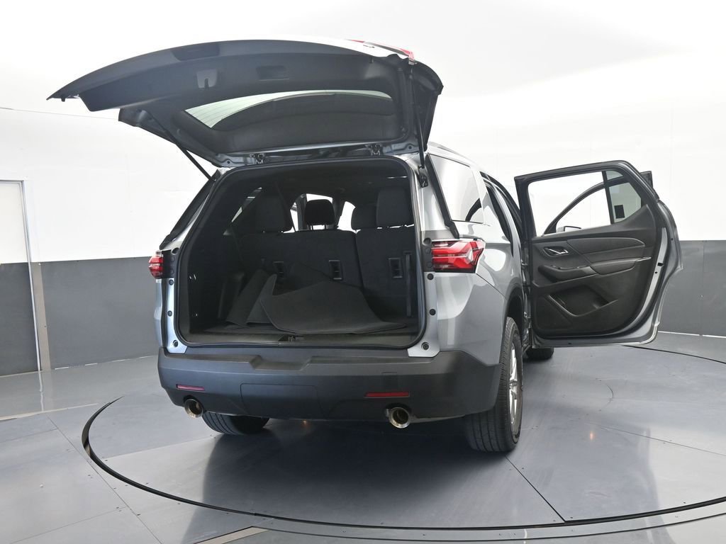 Used 2023 Chevrolet Traverse LT image 70