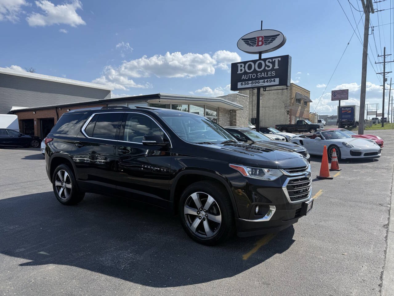 Used 2018 Chevrolet Traverse LT FWD image 1