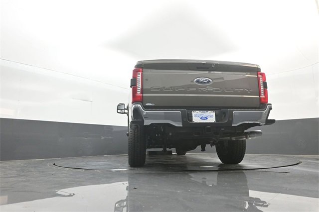 New 2026 Ford F250 Lariat w/ FX4 Off-Road Package image 35
