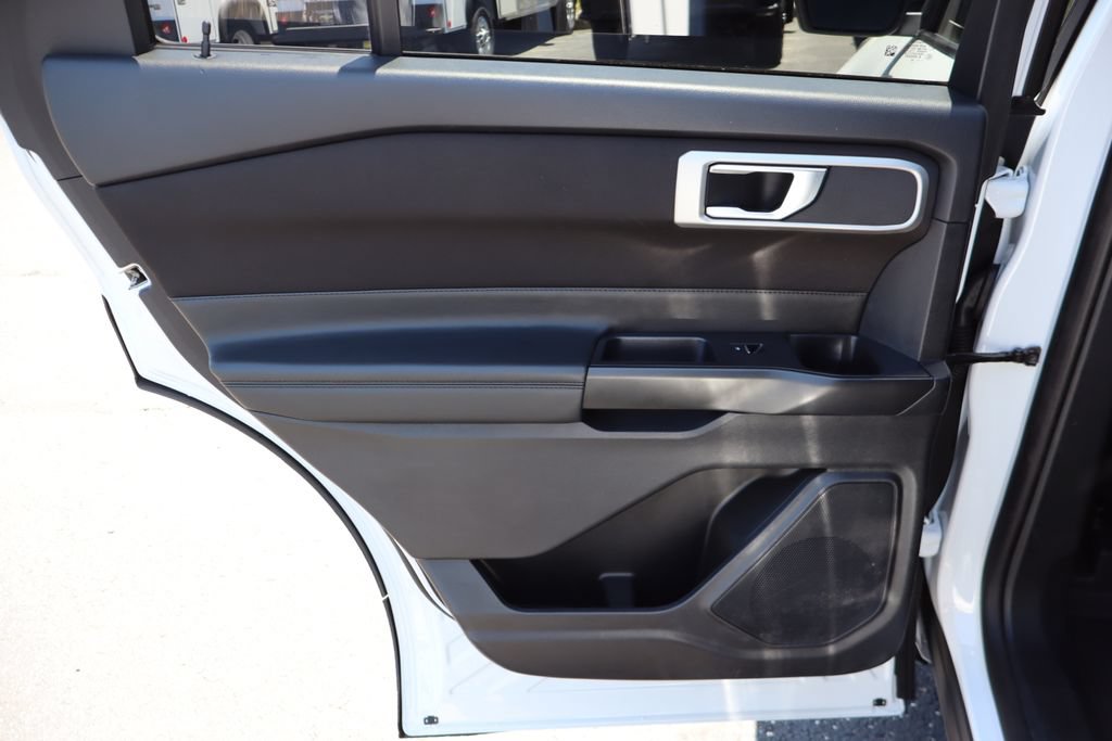 Used 2020 Ford Explorer XLT w/ Comfort Package AWD/4WD image 29