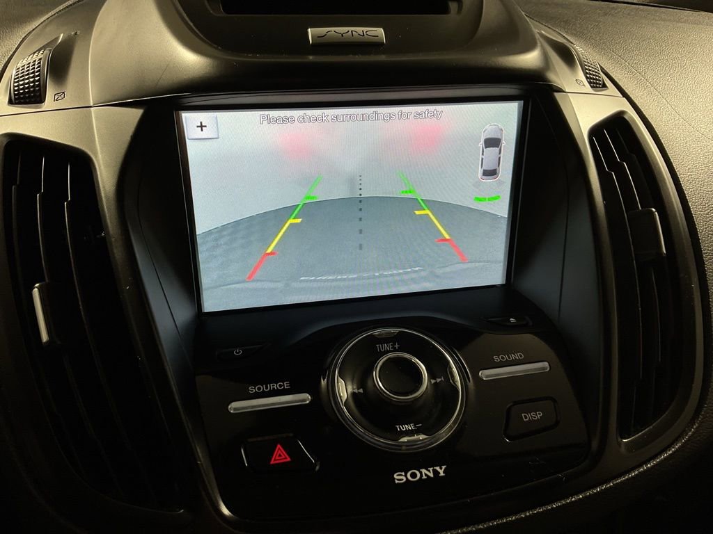 Used 2017 Ford Escape Titanium image 3