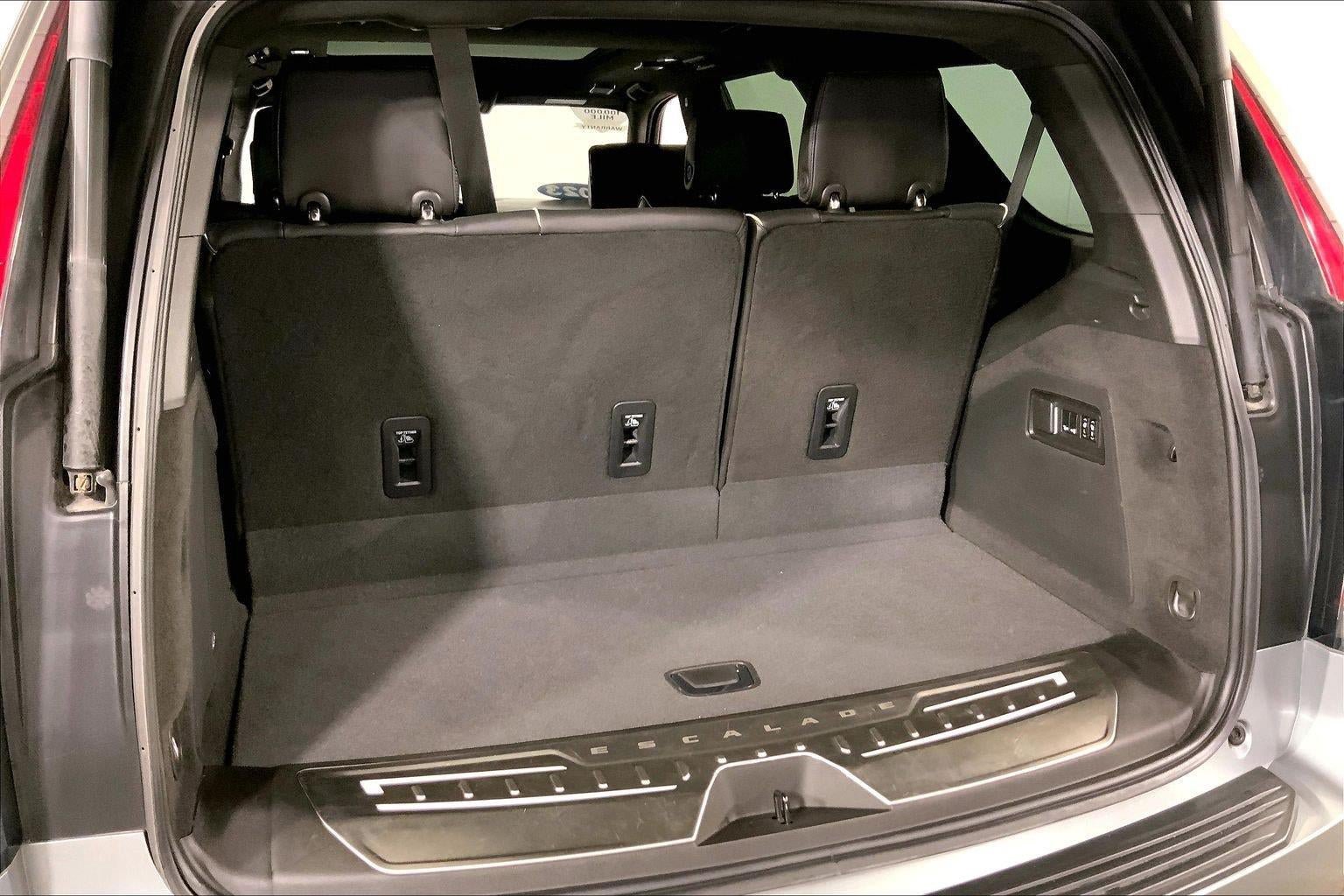 Used 2023 Cadillac Escalade V AWD/4WD image 4