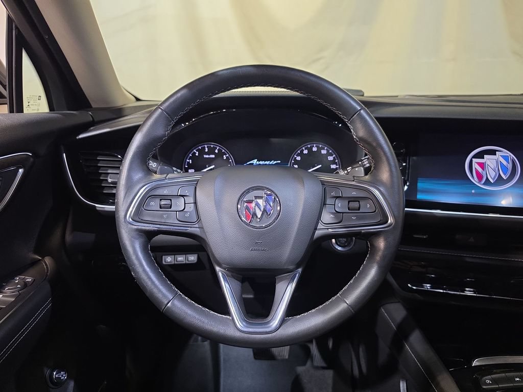 Used 2021 Buick Envision Avenir w/ Technology Package II FWD image 11