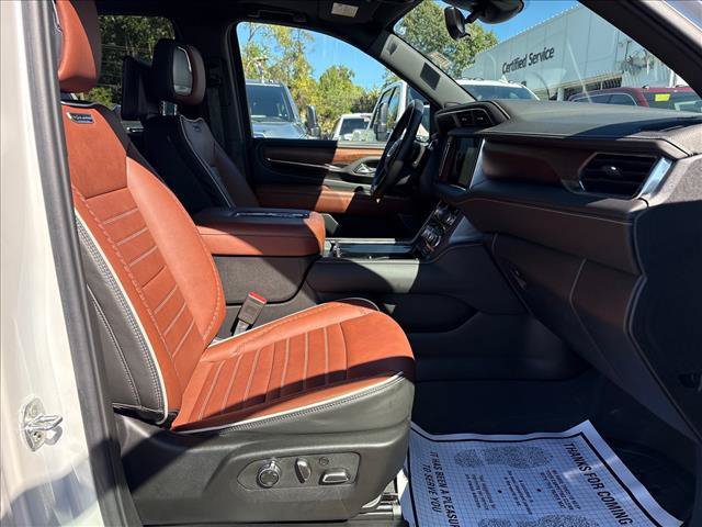 Certified 2024 GMC Yukon Denali Ultimate AWD/4WD image 7