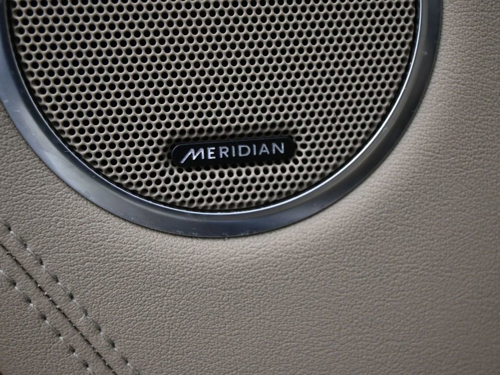 Used 2019 Land Rover Range Rover HSE image 6