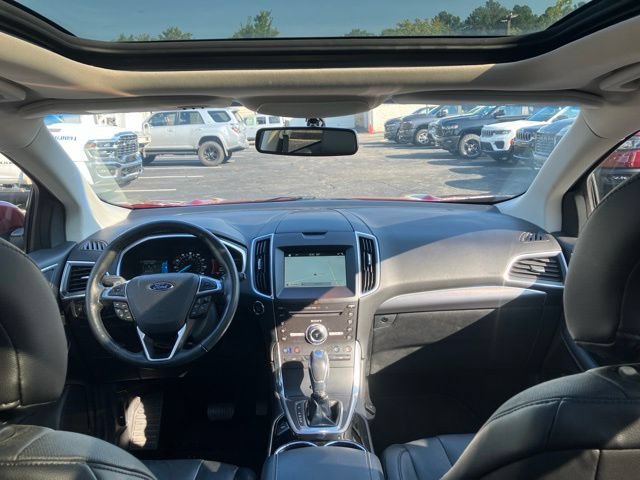 Used 2017 Ford Edge Titanium w/ Equipment Group 301A FWD image 19