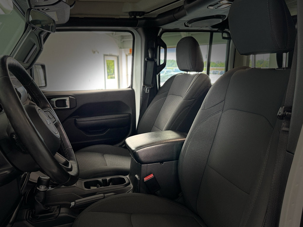 Used 2022 Jeep Wrangler Unlimited Sport AWD/4WD image 12