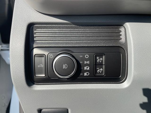 New 2026 Ford F250 XL w/ XL Chrome Package image 15