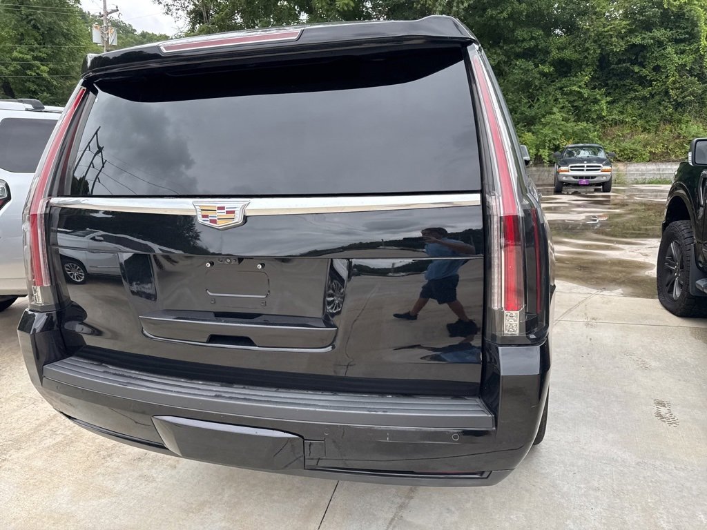 Used 2018 Cadillac Escalade ESV Luxury image 5