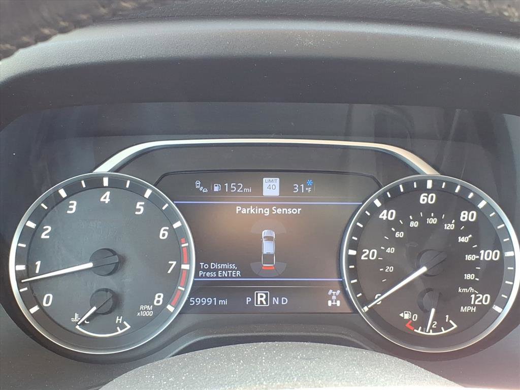 Used 2021 Nissan Titan SV w/ SV Convenience Package image 23