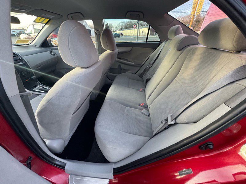 Used 2010 Toyota Corolla LE image 12