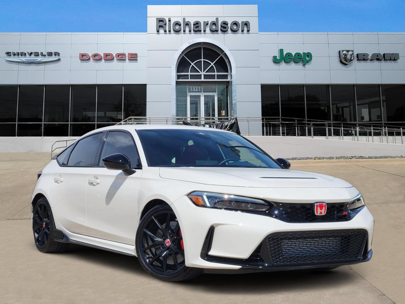 Used 2025 Honda Civic Type R image 1