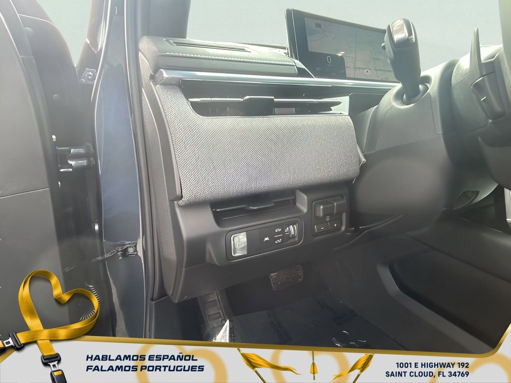 New 2026 GMC Sierra EV Elevation image 18