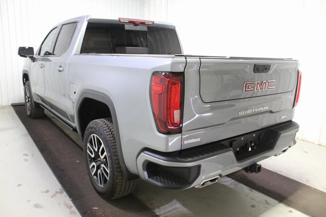 Used 2025 GMC Sierra 1500 AT4 w/ AT4 Premium Package image 4