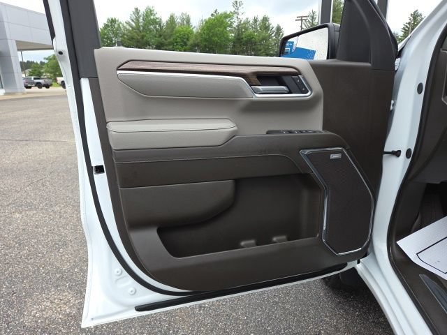 Used 2025 Chevrolet Silverado 1500 LT Trail Boss w/ Convenience Package II AWD/4WD image 52