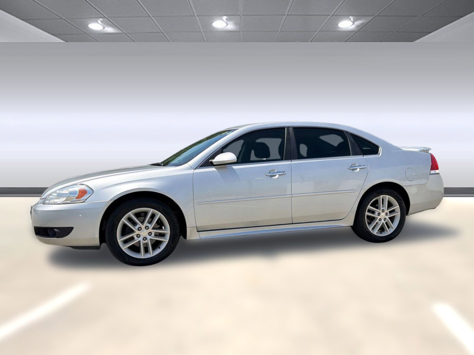 Used 2014 Chevrolet Impala LTZ FWD image 2