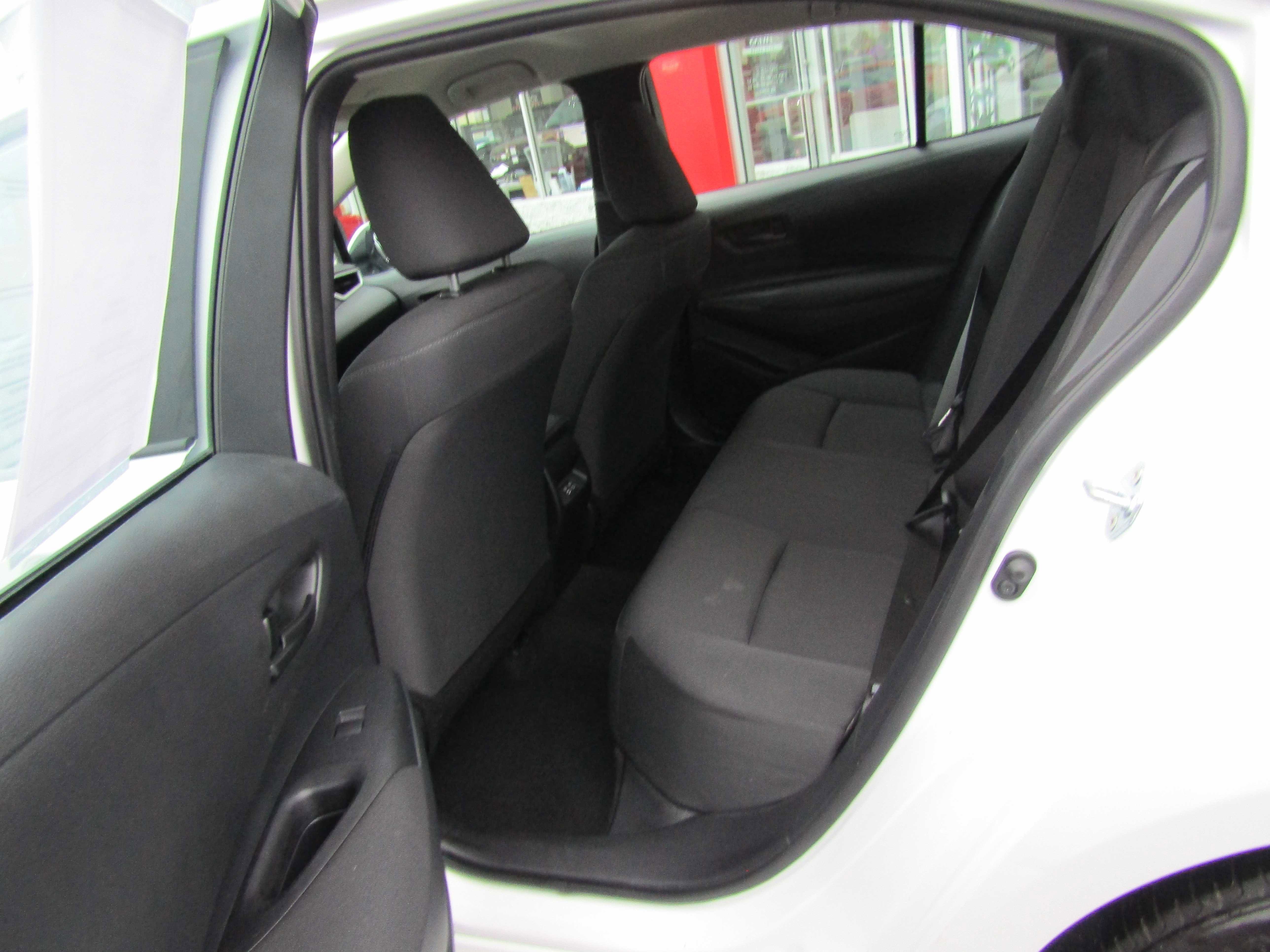 Used 2025 Toyota Corolla LE image 16