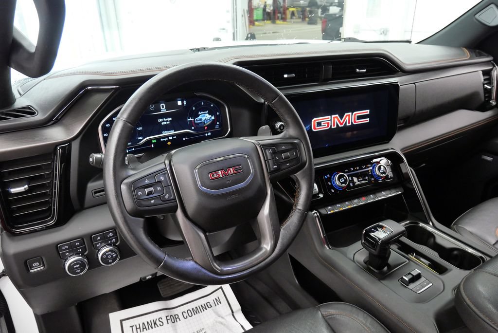 Used 2023 GMC Sierra 1500 AT4 w/ AT4 Premium Package AWD/4WD image 11